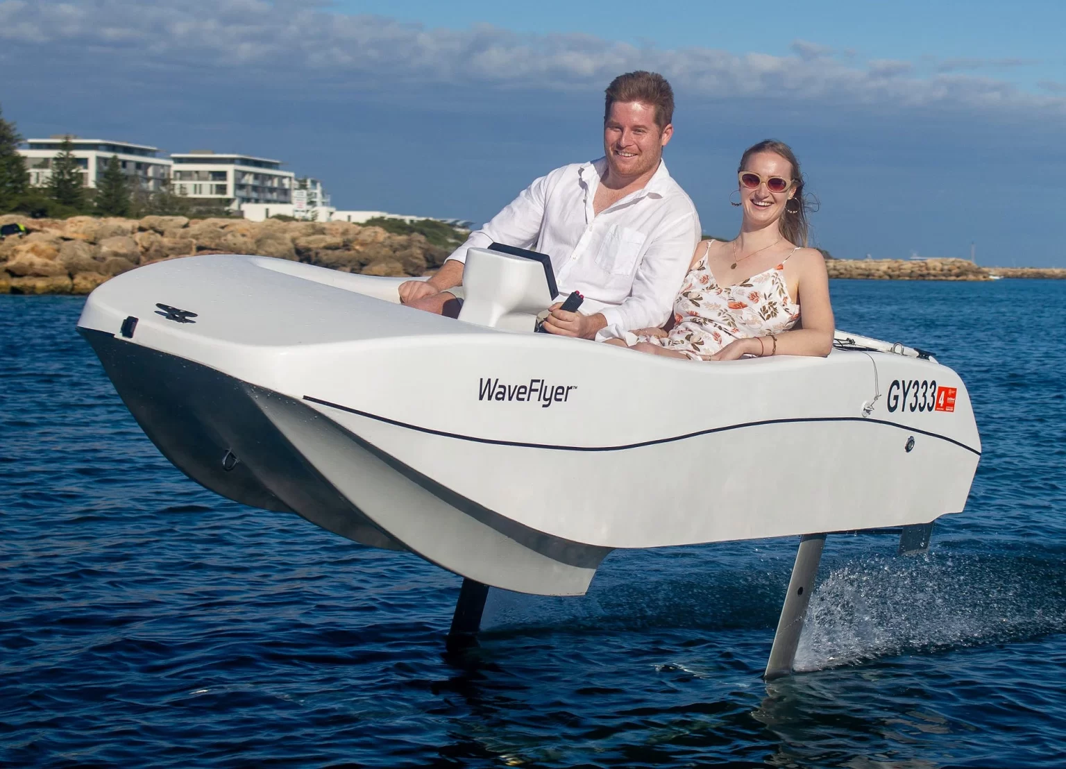 WaveFlyer – Electric Hydrofoil Watercraft for Water Adventures