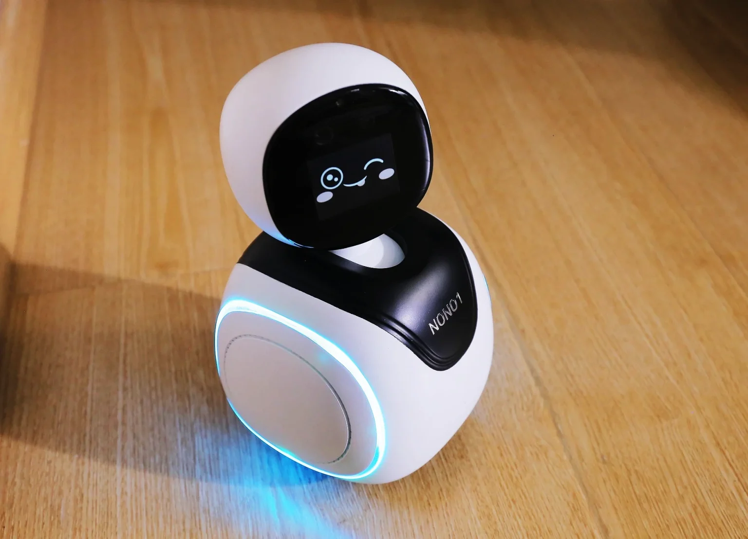 Botnono: AI Companion Robot for Home Safety, Pet Care, & Smart Living