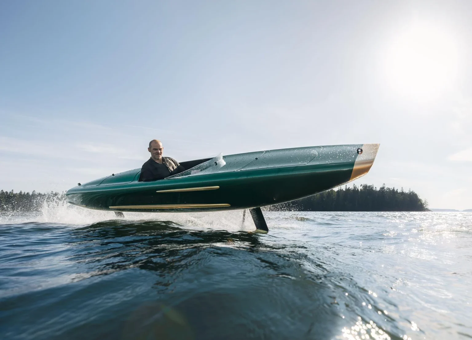 Foilone PEGASUS: The Electric Hydrofoil Boat for Silent & Performance