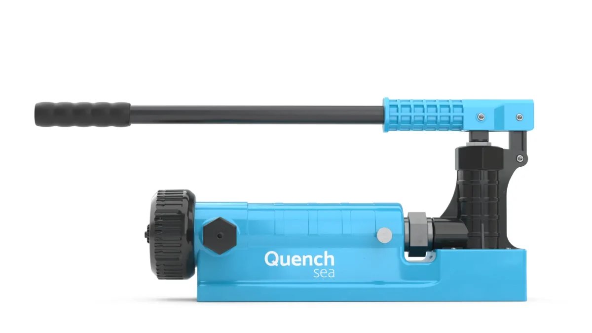 QuenchSea: Portable Seawater Desalination Device for Freshwater